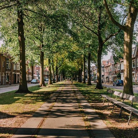 Bed & Breakfast - Gallery 'T Speelhuys ブレッダ エクステリア 写真