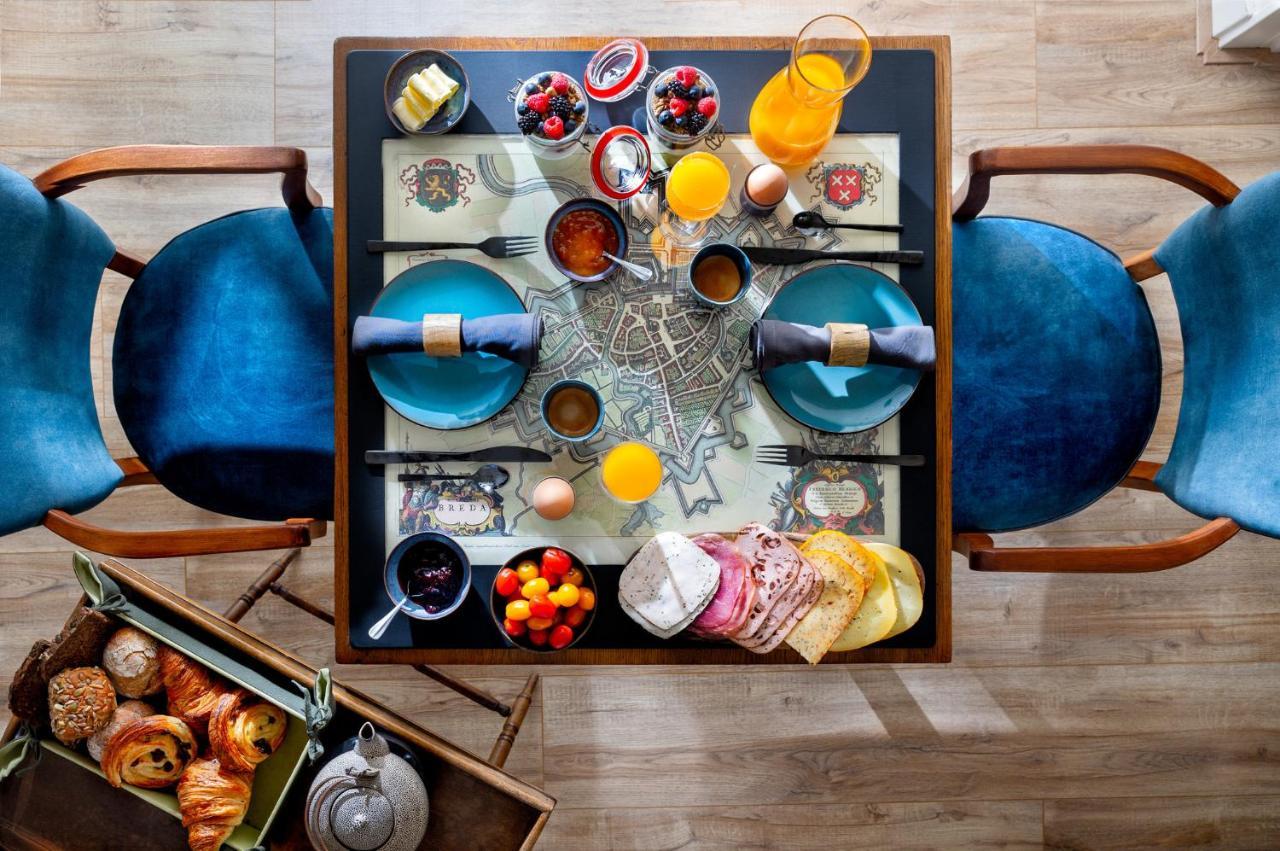 Bed & Breakfast - Gallery 'T Speelhuys ブレッダ エクステリア 写真